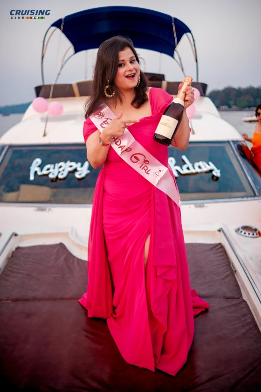 1698405922_Pink Paradise: A Fabulous 40th Birthday Bash on Blue Diamond Yacht in Goa!_75941.webp